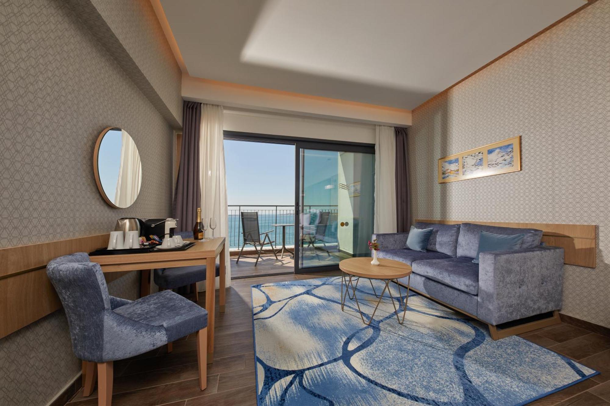 Secrets Sunny Beach Resort & Spa (Adults Only) Værelse billede Deluxe Room