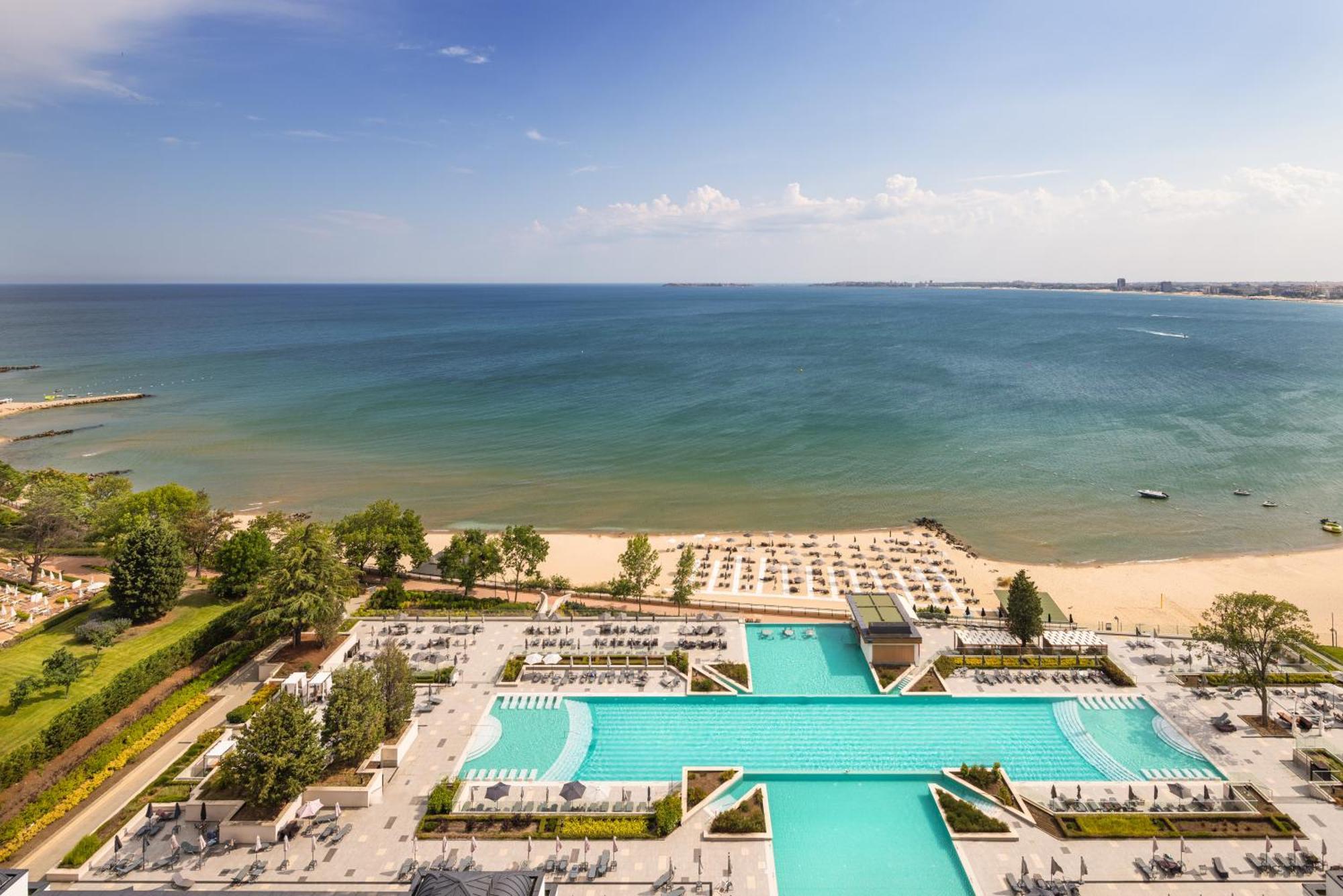 Secrets Sunny Beach Resort & Spa (Adults Only) Eksteriør billede The beach at the hotel